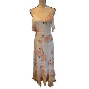 ⭐️ Women’s Lulus Floral Maxi Dress Size Medium. Romantic Coquette Fairy Feminine